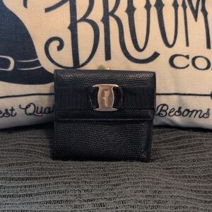 Authentic Salvatore Ferragamo Black Vara Bow Croc Embossed Black Leather Wallet